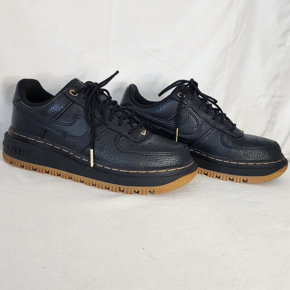 Nike Air Force 1 Luxe Black Gum Tumbled Leather Sneakers DB4109-001 Womens 6
